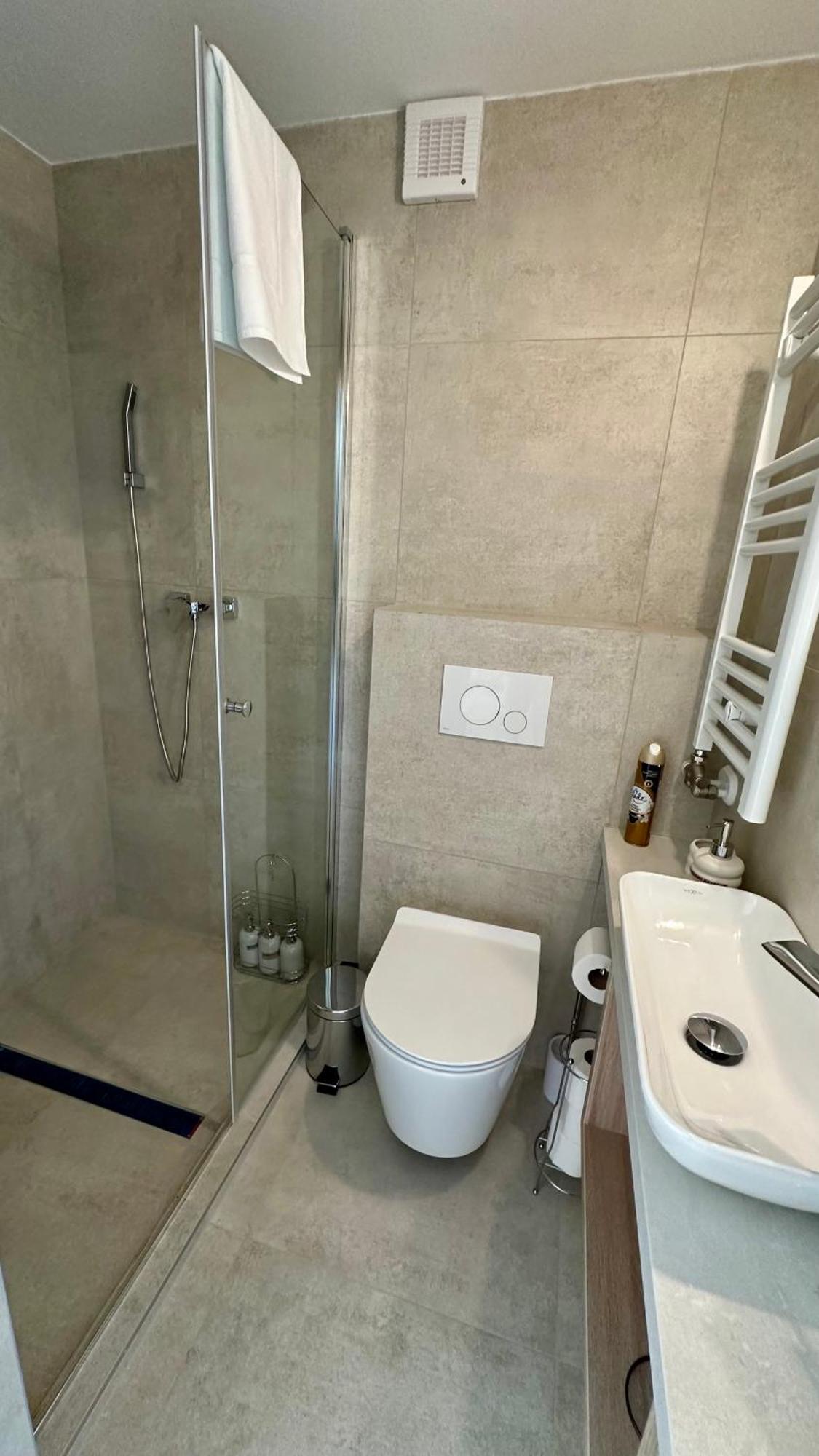 Villa Antara Szeged Luaran gambar
