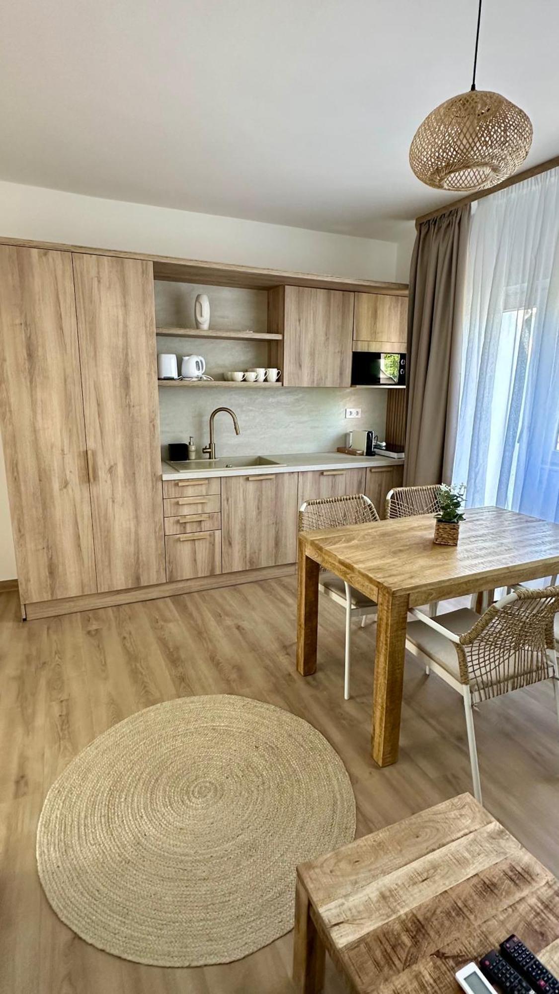 Villa Antara Szeged Luaran gambar