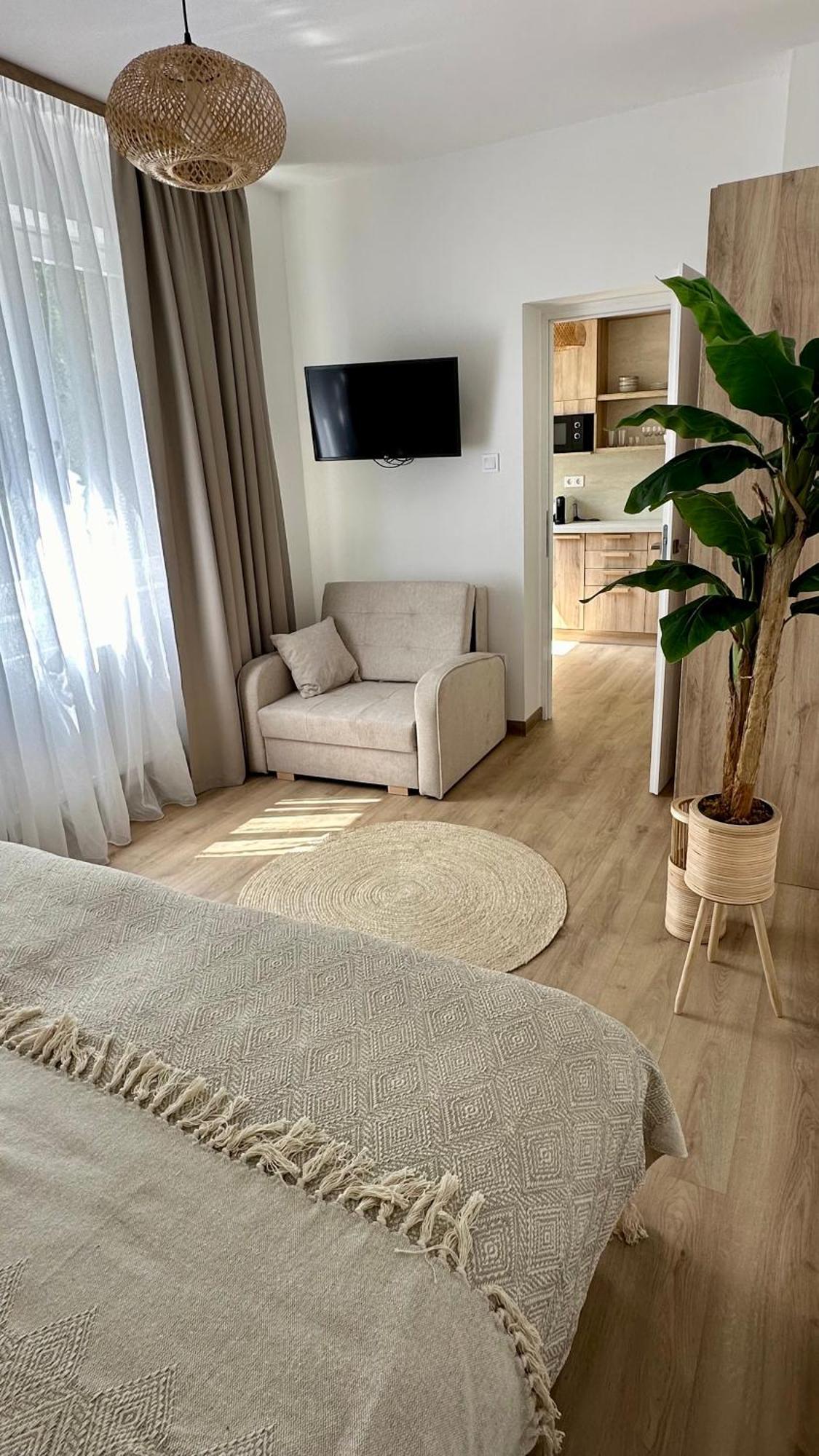 Villa Antara Szeged Luaran gambar